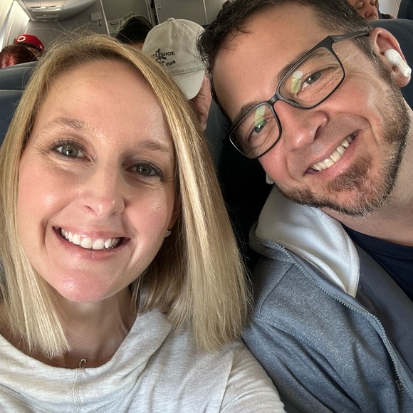 Meet your Posher, Candice - Picture 2 of 2